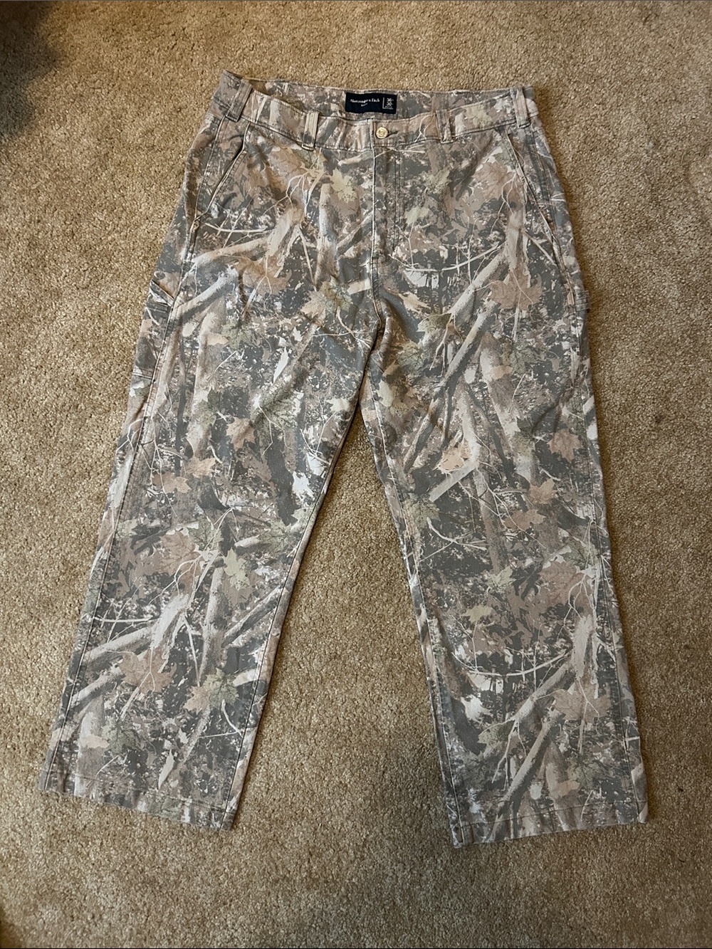 Abercrombie Men’s Baggy Workwear Pant in Light Camo - 36W 30L